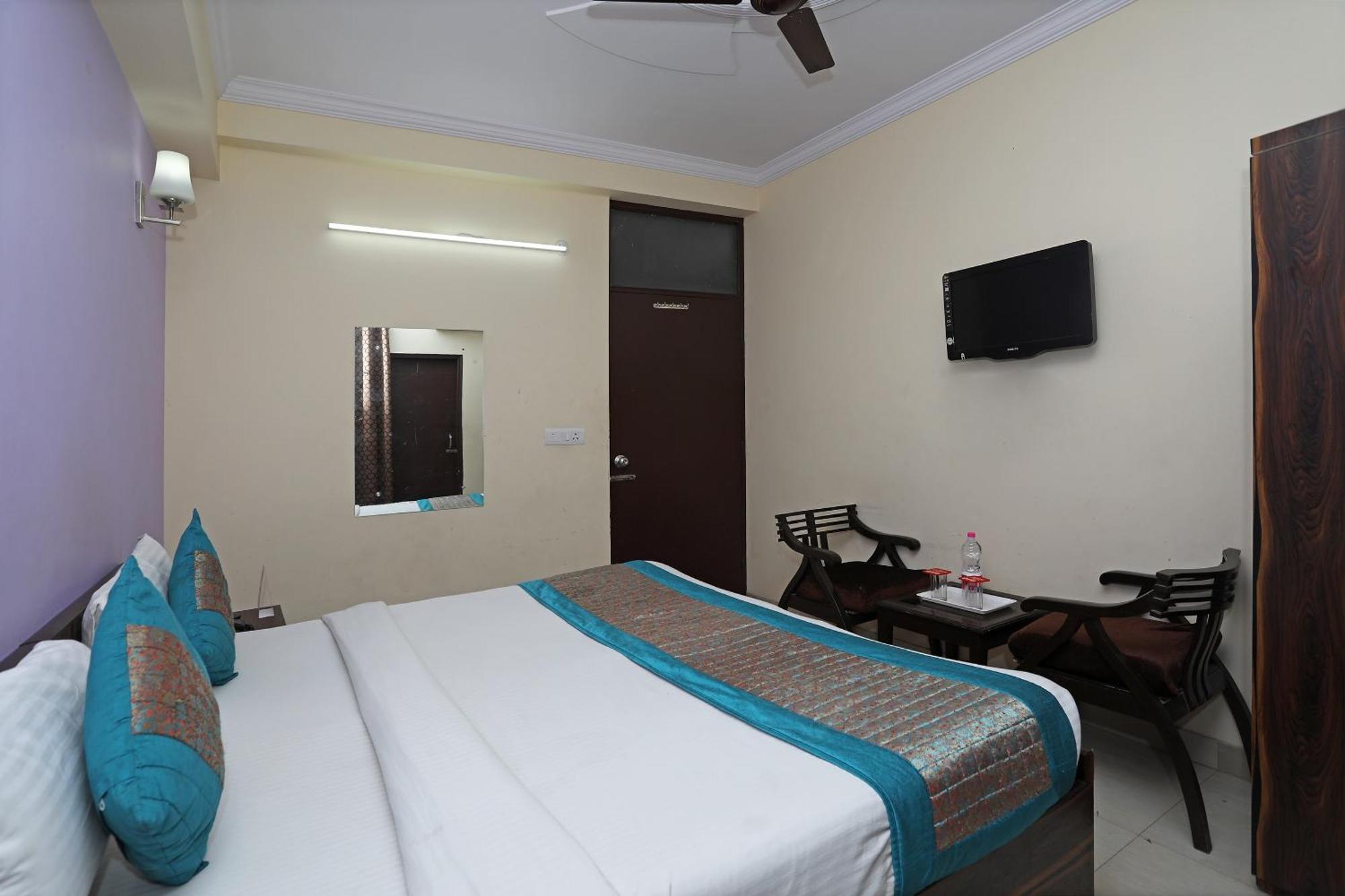 Hotel O Mahipalpur Inn Új-Delhi Kültér fotó
