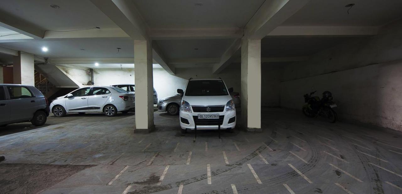 Hotel O Mahipalpur Inn Új-Delhi Kültér fotó