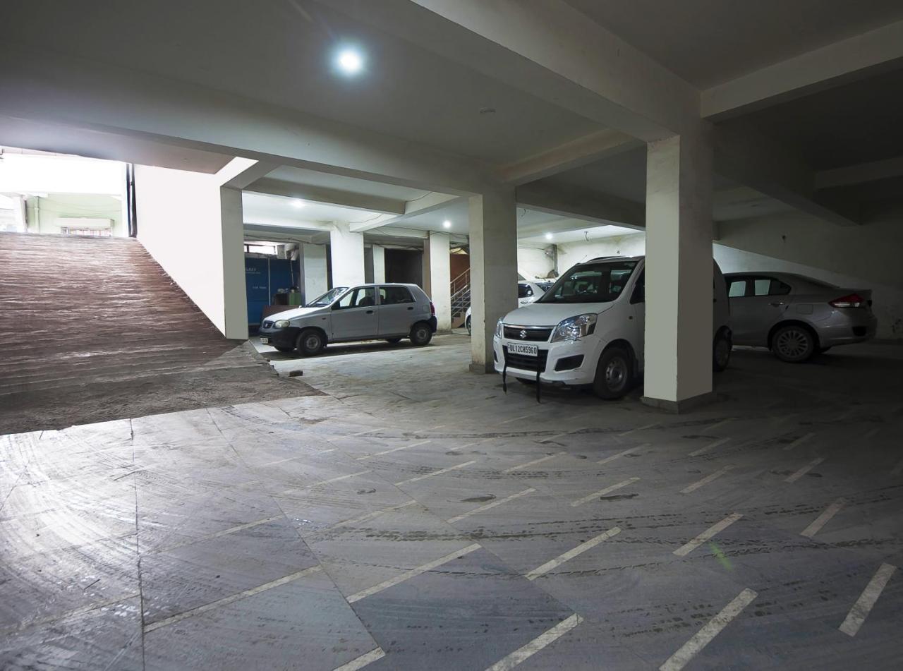 Hotel O Mahipalpur Inn Új-Delhi Kültér fotó