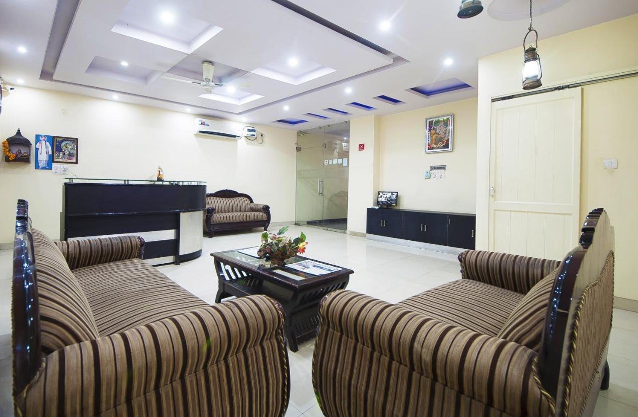 Hotel O Mahipalpur Inn Új-Delhi Kültér fotó